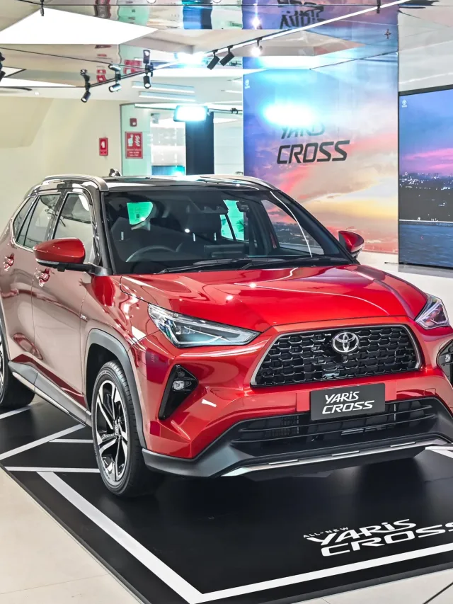 Quantos km por litro faz o Yaris Cross híbrido?