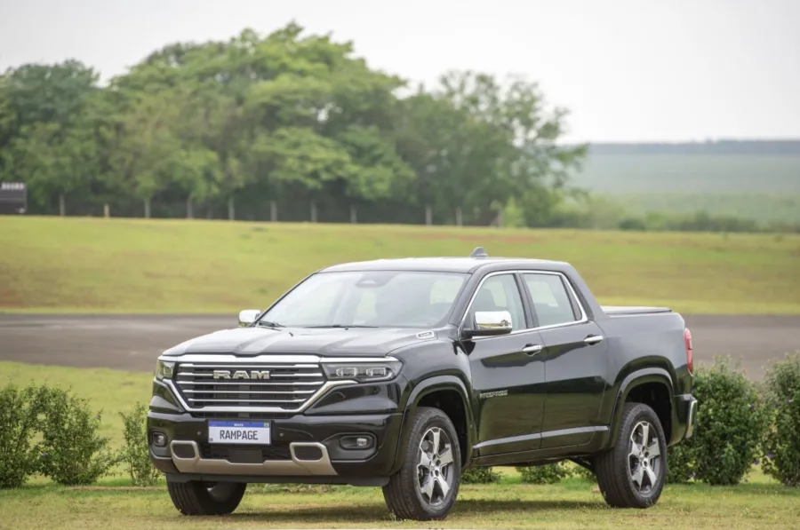 Ram Rampage 2026: 50 mil unidades emplacadas e ficha técnica da picape mostra por que