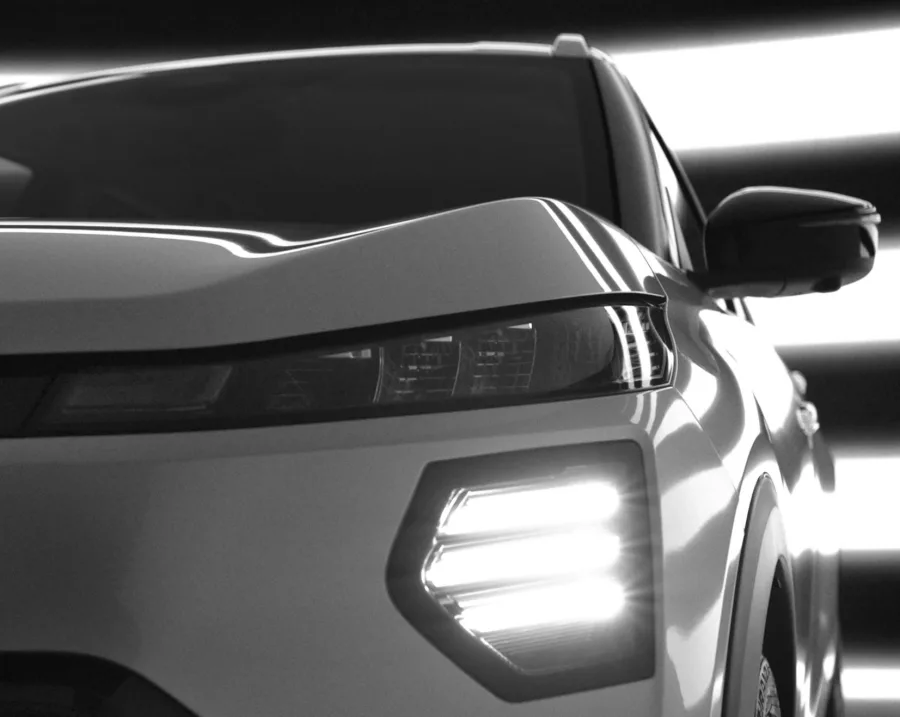 Nissan apresenta as primeiras imagens do Kait 2026, SUV nacional que assume o lugar do Kicks Play com design renovado e estreia confirmada para o próximo ano.