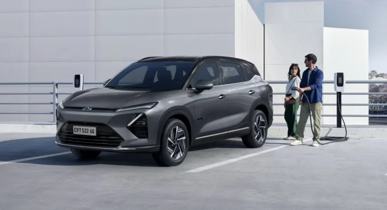 Chevrolet Captiva EV 2026 estreia como carro elétrico com foco em uso diário eficiente e interior tecnológico