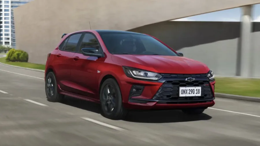 Hatch turbo 2026 combina pegada esportiva, direção leve e cotidiano mais fluido com consumo competitivo e comportamento seguro.