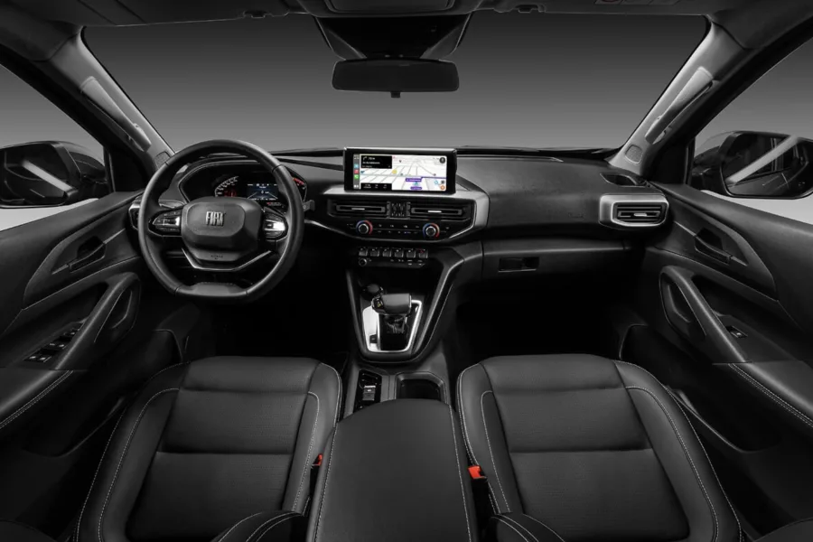 Serve bem para quem vive entre estradas ruins, trechos longos e uso intenso de caçamba. Na cidade funciona, mas exige atenção em manobras e tolerância ao rodar mais duro.