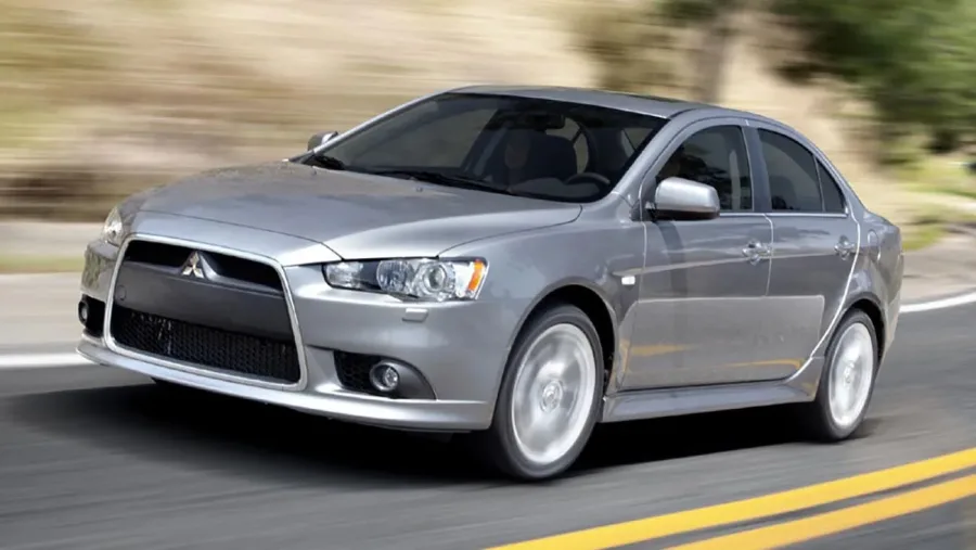 Mitsubishi Lancer GT 2015 volta ao foco com preço interessante para quem quer um sedan cheio de recursos