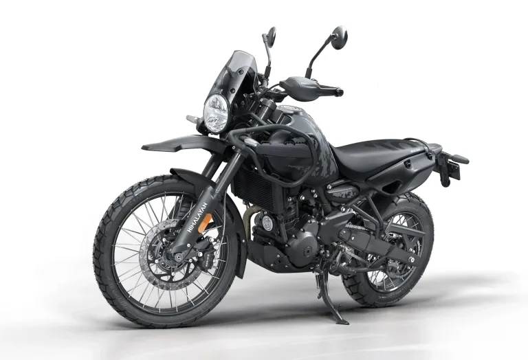 Royal Enfield Himalayan 450 Mana Black Edition com visual chamativo foi confirmada para o Brasil