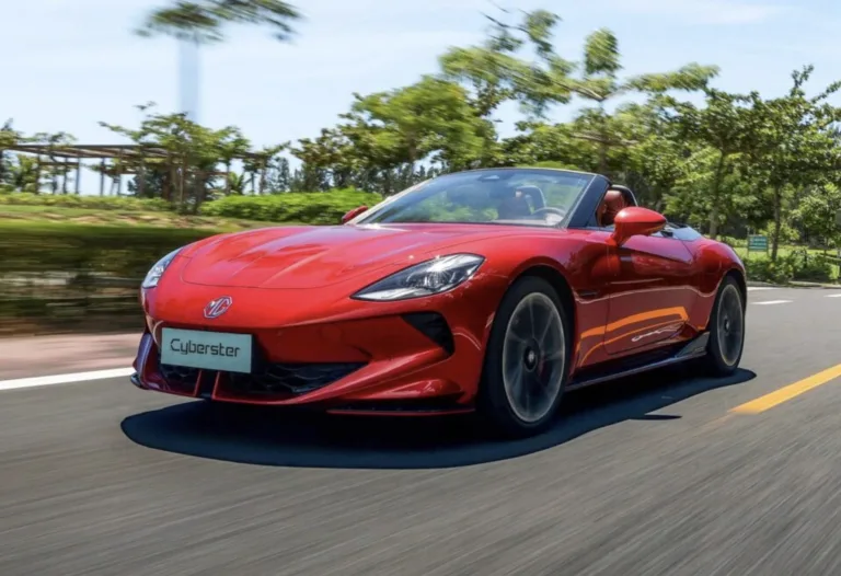 MG Motor estreia no Brasil com três elétricos e aposta em expansão rápida até 2026