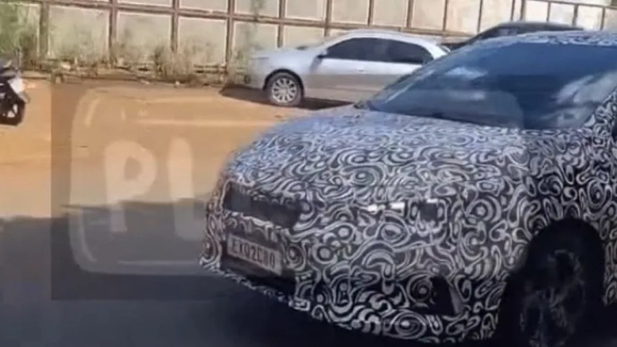 Honda City 2026 é flagrado camuflado: A mudança polêmica que o flagra revelou