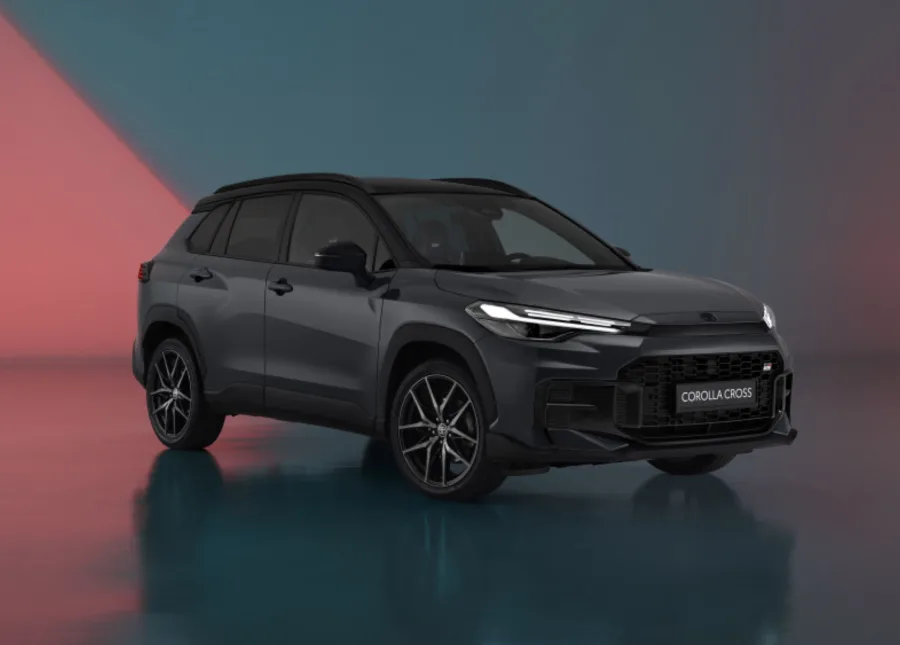 A Toyota prepara o Corolla Cross reestilizado para 2026 e 2027 com foco em renovar o SUV médio e manter competitividade em um segmento pressionado por rivais eletrificados.