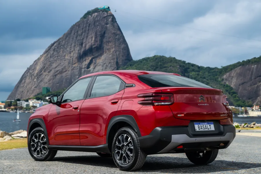 Citroën Basalt é reprovado no Latin NCAP, mas segue no Uber Black até 2026; entenda a polêmica