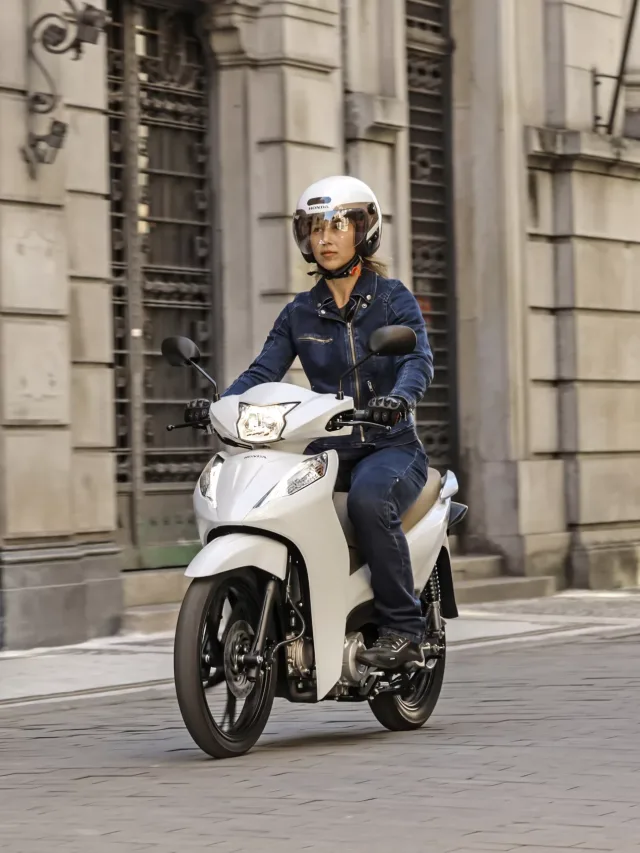 Honda Biz 125 2025 mantém 62 km/l e atualiza chassi e painel digital