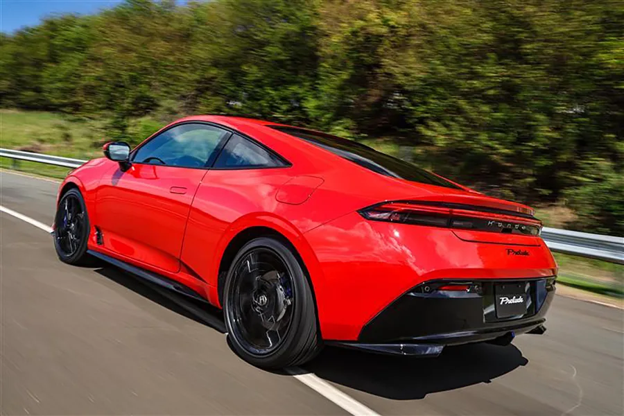 O Prelude volta ao Brasil com um conjunto híbrido que combina desempenho moderado e eficiência, marcando a reaproximação da Honda com o público entusiasta e reforçando sua nova estratégia no mercado.