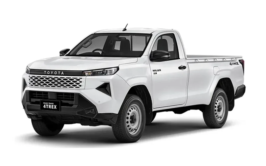 Toyota Hilux 2026 básica aposta no essencial e mantém motor a combustão, câmbio manual e robustez tradicional