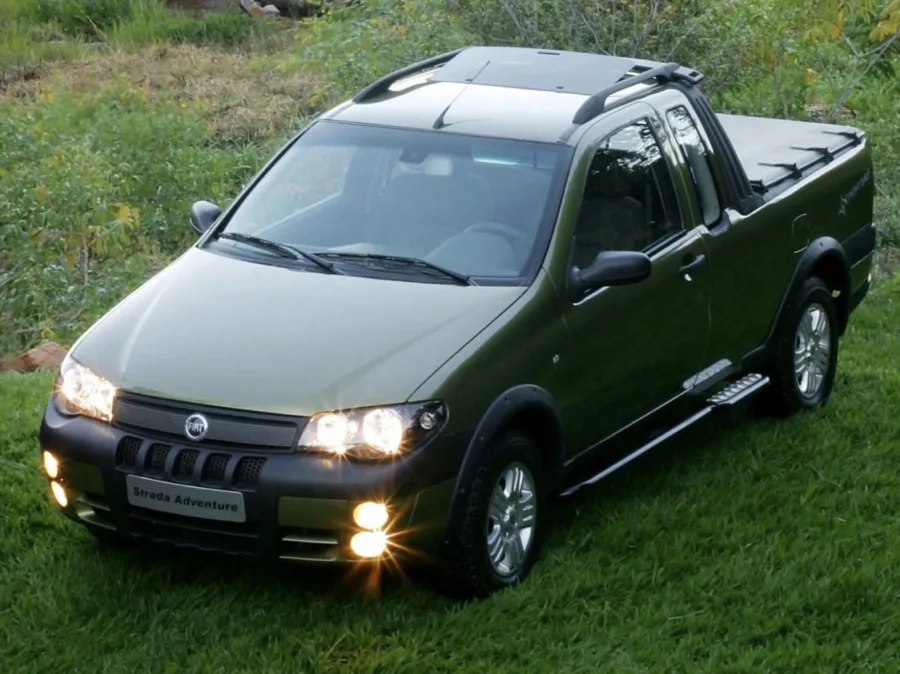 A Fiat Strada Adventure 2005 é uma picape compacta para trabalho leve, uso diário e estrada ruim. Como usada, vale a pena se o histórico for claro e a estrutura estiver íntegra.