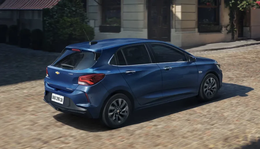 Onix Premier 2026: preço, consumo, ficha técnica e tudo mais sobre o hatch cheio de tecnologia da Chevrolet