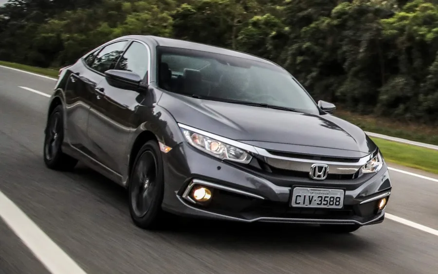 Honda Civic G10 usado ou City 0km? Veja qual vale seus R$ 120 mil em 2026