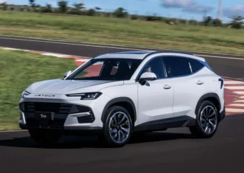 Jetour estreia no Brasil com SUV híbrido S06 PHEV pronto para encarar BYD Song Pro e GWM Haval H6