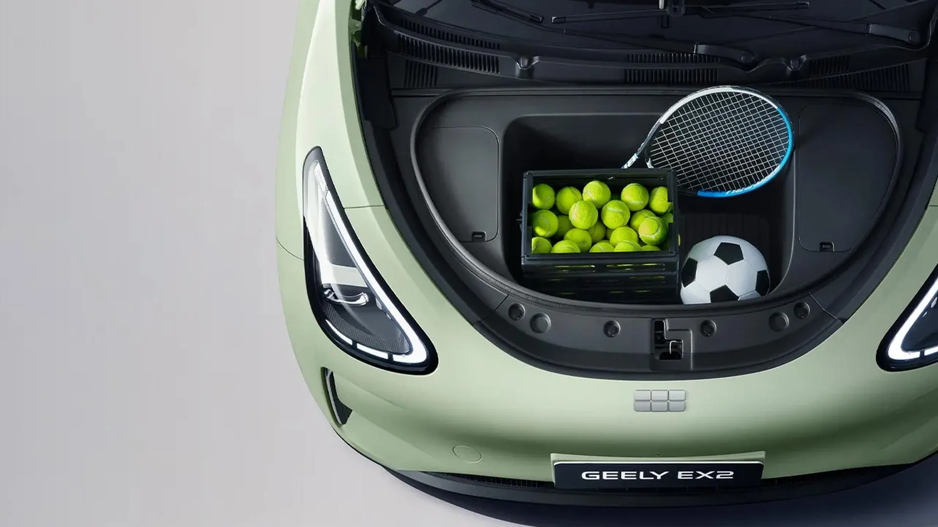 Geely, GAC e Jaecoo encerraram 2025 com milhares de carros, estruturaram rede e entram em 2026 prontas para crescer, pressionando líderes chinesas e mudando o jogo no Brasil.