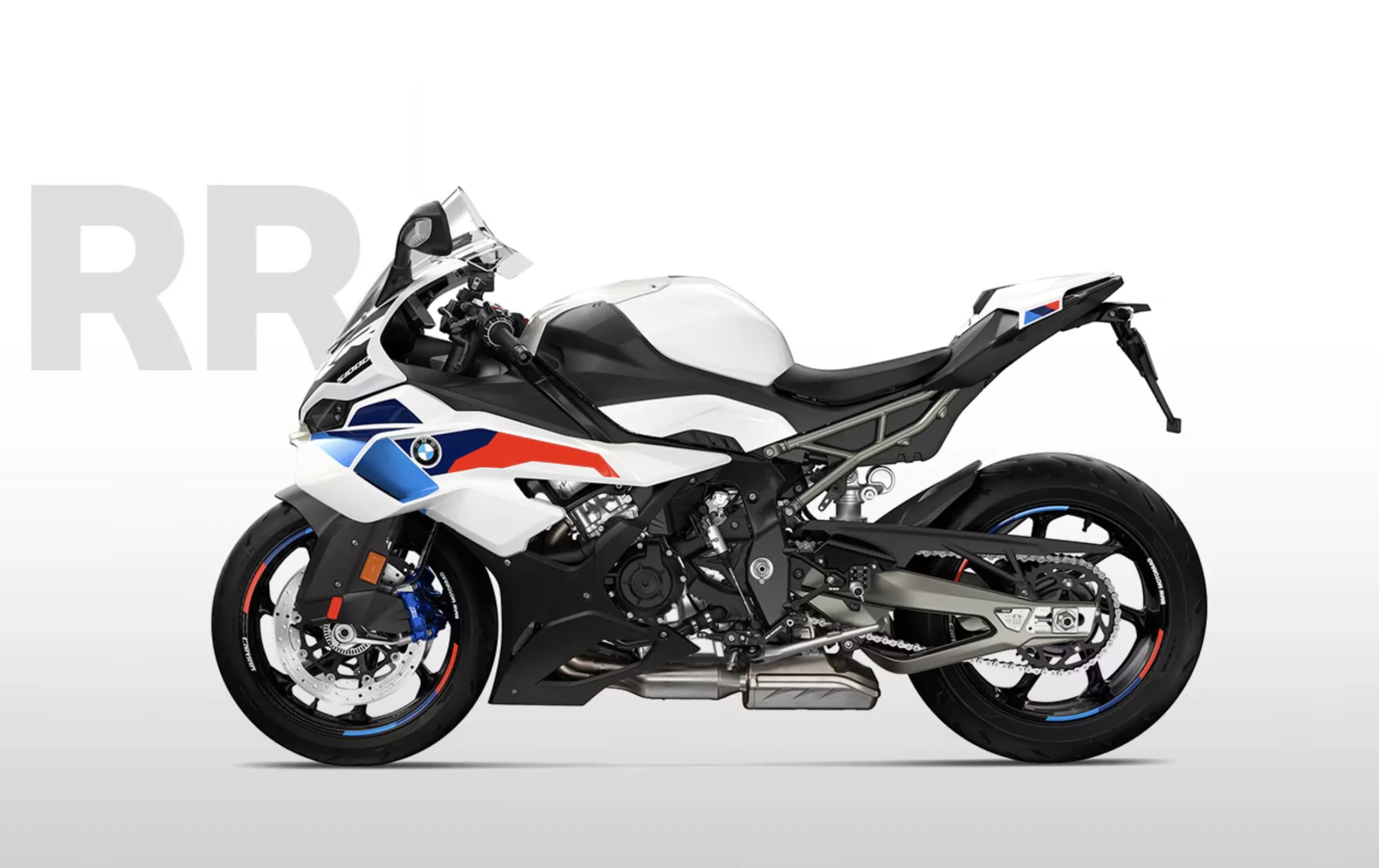 A BMW S 1000 RR 2026 chega ao Brasil com 210 cv e cara de moto de corrida, feita para quem busca emoção forte em pista e também fora dela.