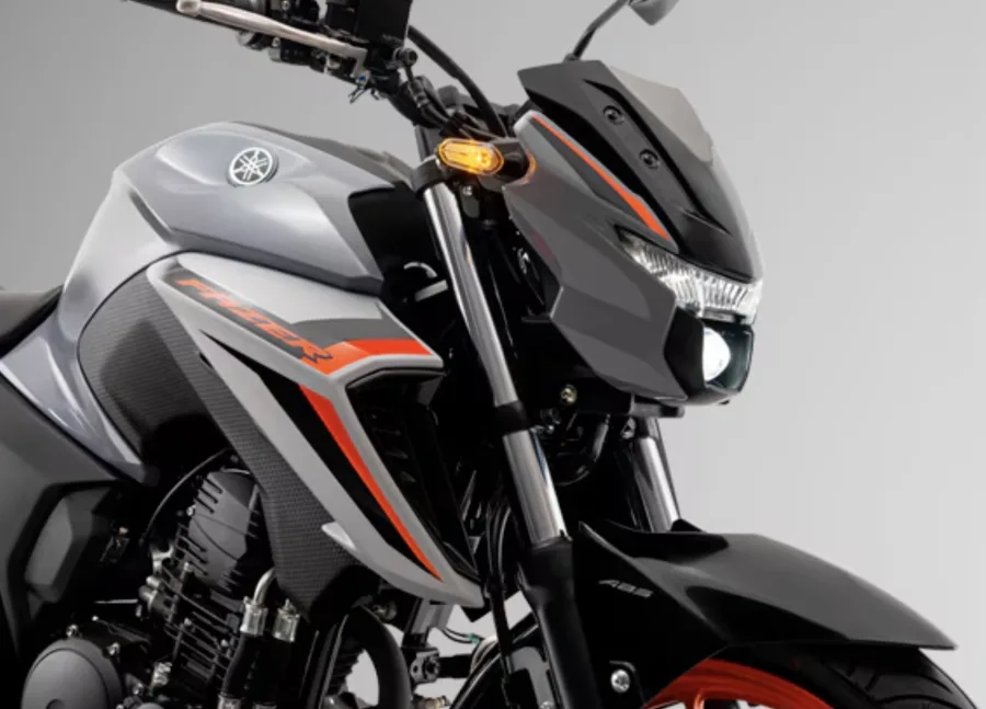 A Fazer FZ25 2026 custa R$ 25.190, sem frete. O reajuste é pequeno, mas levanta a discussão: ainda vale o que entrega? Veja a análise completa.