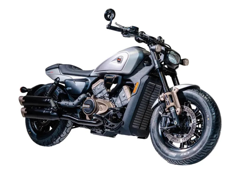 Shineray SBM 600V 2026 chega ao Brasil com motor V4 e preço agressivo no segmento custom