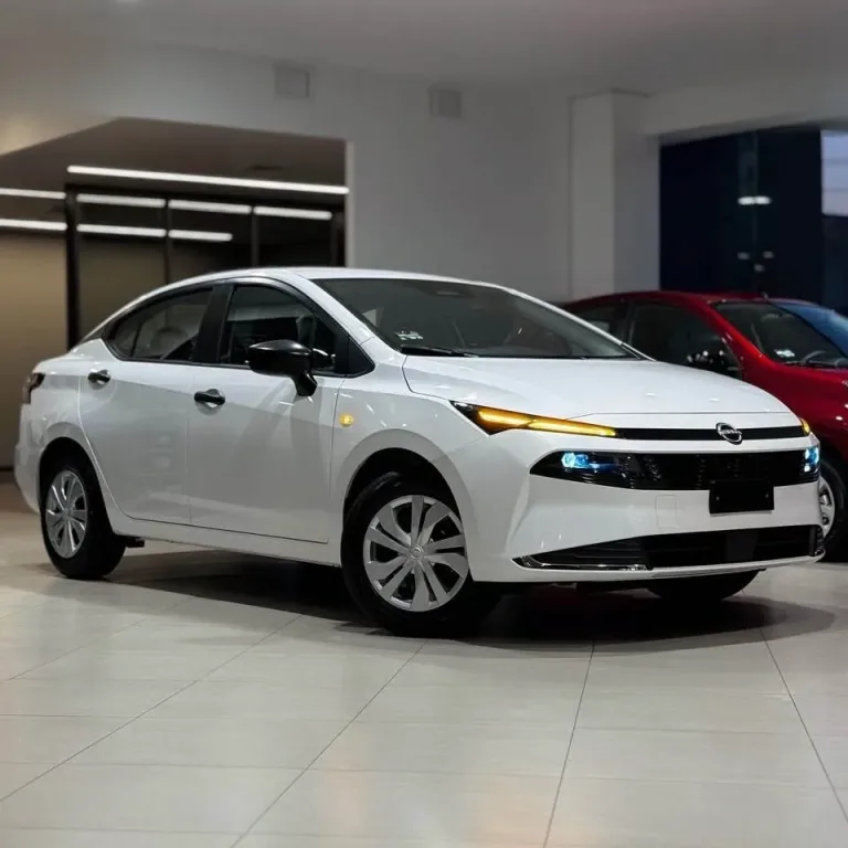 Nissan Versa 2026 aparece no México em versão básica e revela o que pode chegar ao Brasil; Veja as fotos