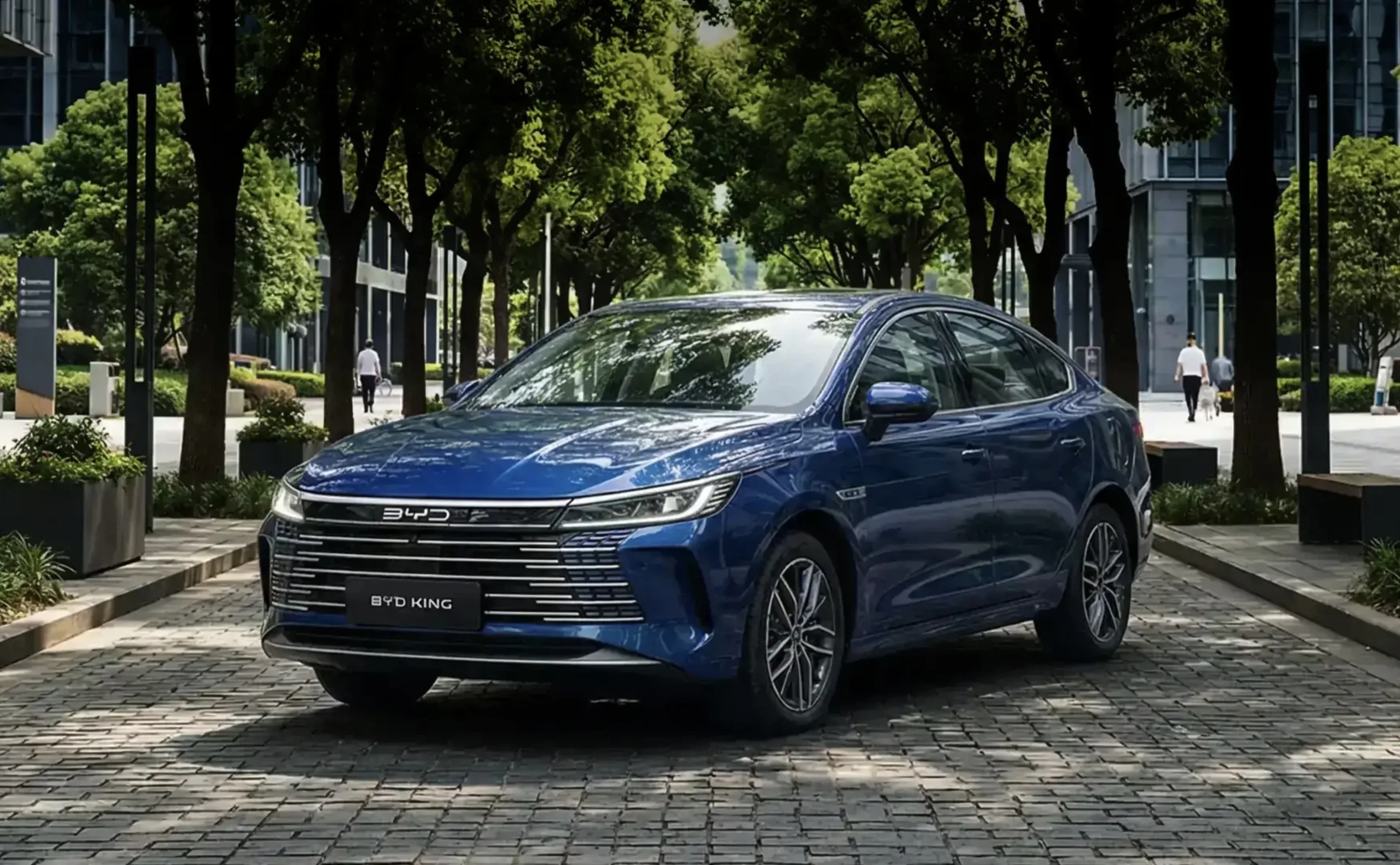 A provocação veio rápido: a BYD publicou que "o Brasil escolheu um novo rei", usando o nome King para transformar a liderança de agosto em uma disputa direta com o Corolla.
