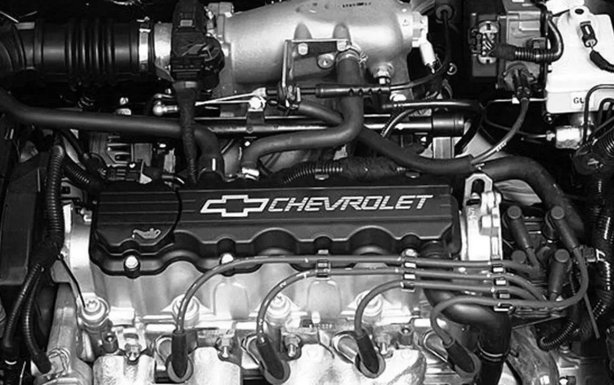 O motor 2.0 entrega até 127 cv e permite aceleração de 0 a 100 km/h em apenas 9,1 segundos, desempenho acima de muitos carros populares atuais.