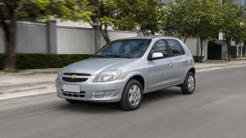 “O melhor carro para o dia a dia que eu já tive”, disse dono de Chevrolet Celta LT 1.0 2015; Hatch de 78 cv tem porta-malas de 260 litros e faz 10 km/l