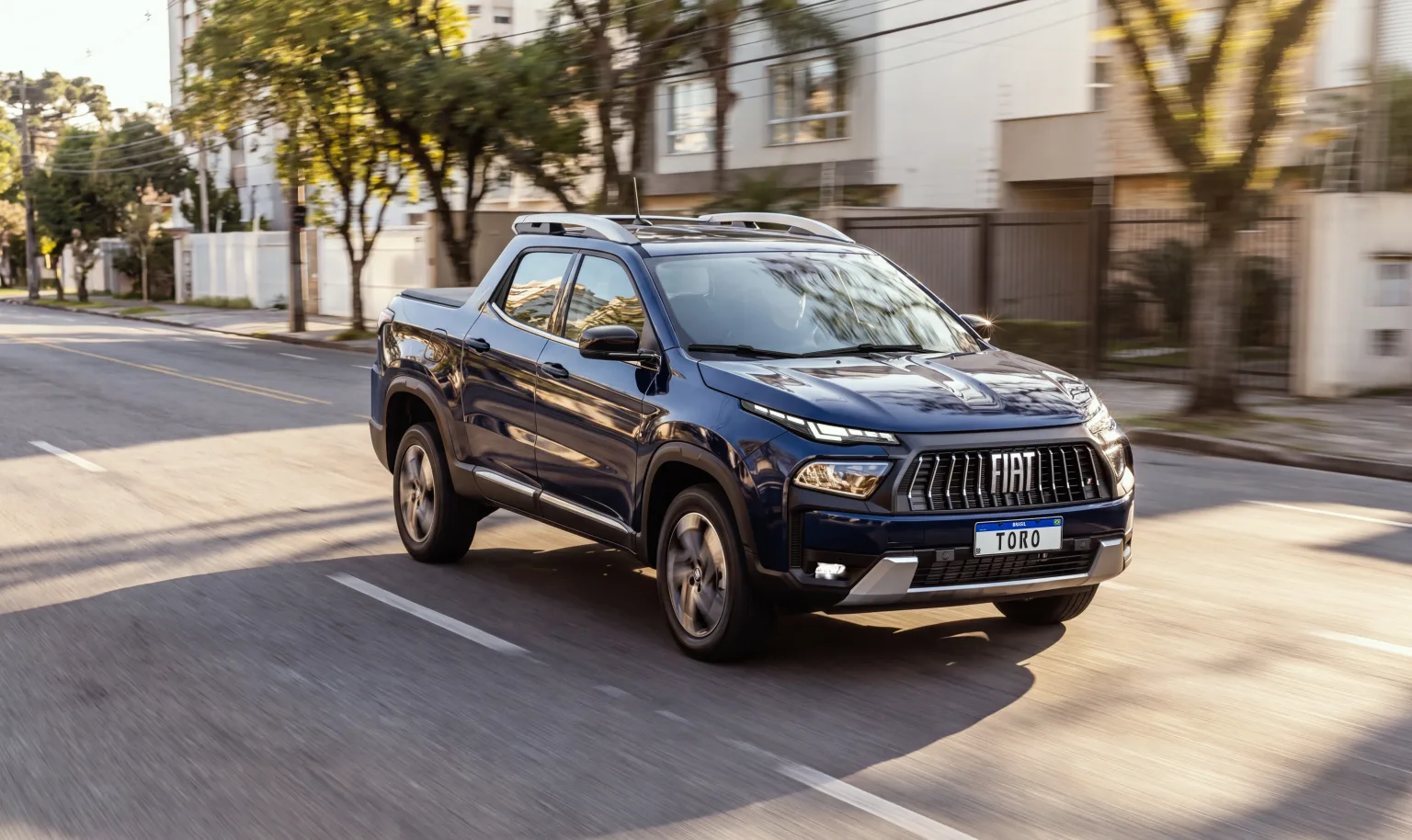 Fiat Toro 2027 aposta em eletrificação leve para defender liderança diante de nova concorrência
