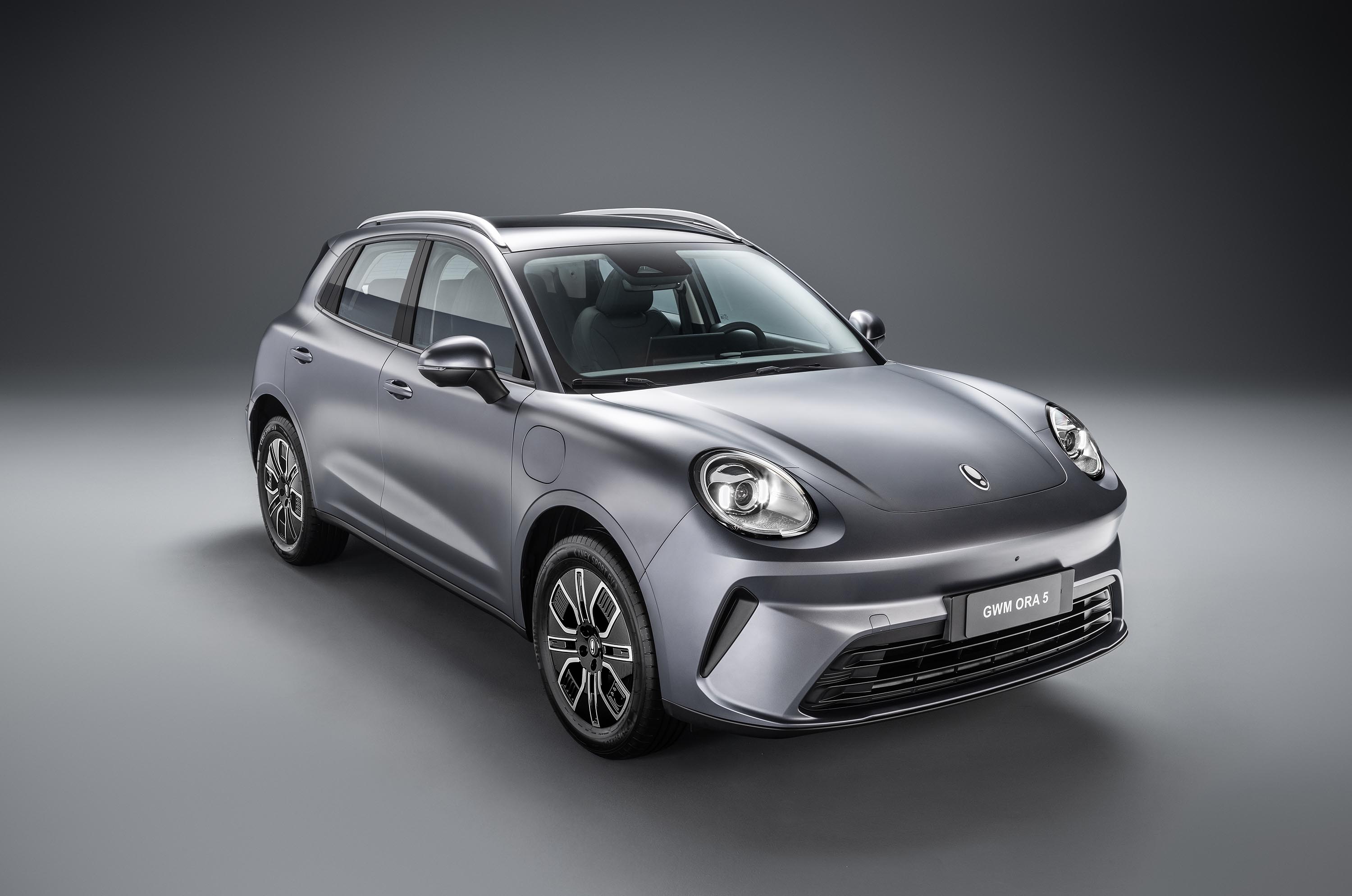 GWM Ora 5 por R$ 159 mil: 100% elétrico enfrenta SUVs a combustão com 204 cv, bateria de 58,3 kWh, autonomia de 349 km e aceleração de 0 a 100 km/h em 7,7 segundos