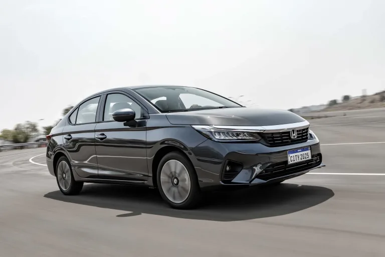 Melhor sedan compacto de 2026: Honda City vence rivais mesmo com preço de compra e seguro mais altos