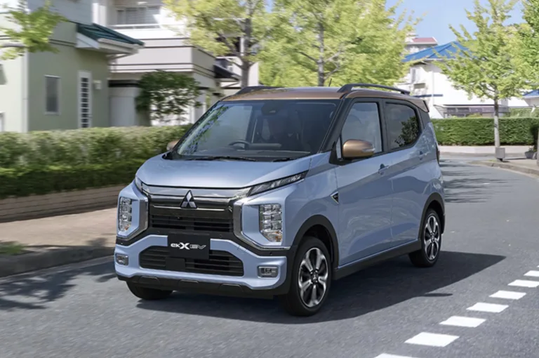 Tomada sobre rodas: Menor que um Kwid e capaz de alimentar uma casa; conheça o Mitsubishi elétrico que está surpreendendo motoristas no Japão