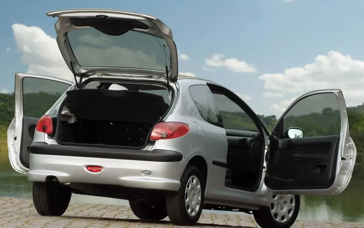 Antes de comprar, vistoria deve olhar embreagem, suspensão, motor, carroceria e histórico de manutenção para evitar prejuízo.