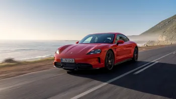 Porsche colocou marchas falsas em um elétrico de R$ 1,1 milhão: entenda por que o Taycan 2027 decidiu imitar o câmbio dos carros a combustão