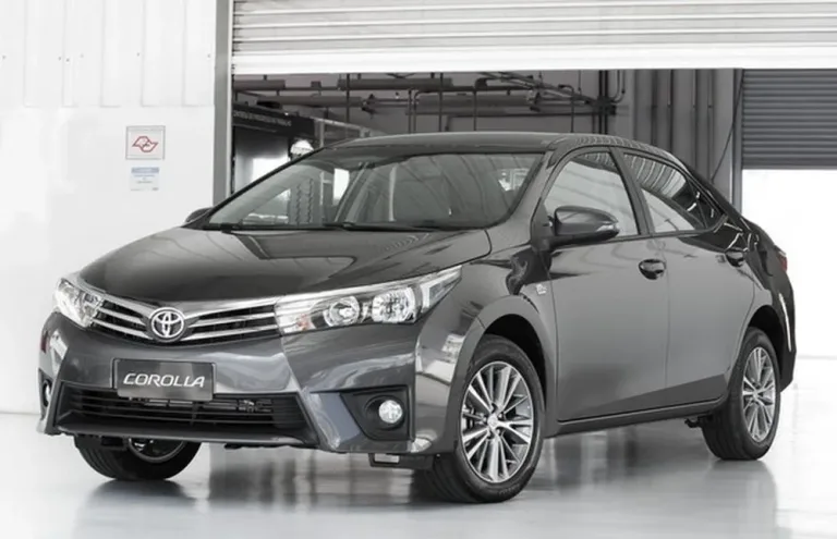 Toyota Corolla XEi 2015 ainda vale a pena ou virou usado caro demais? Veja a ficha técnica e o que olhar antes de comprar um usado