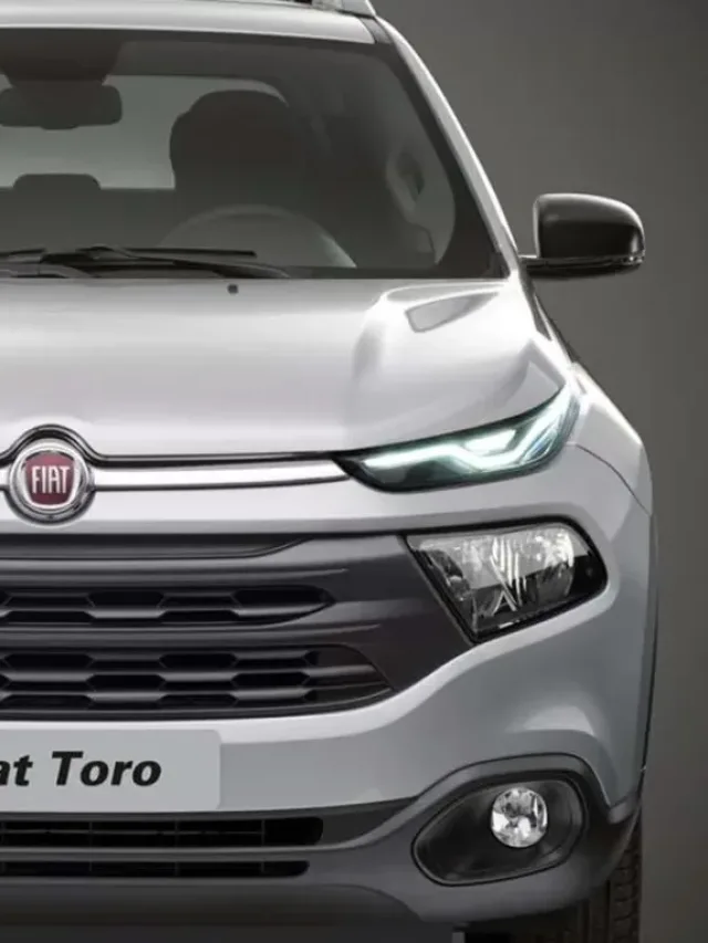 Fiat Toro Freedom 1.8 2017 usada tem 135 cv, câmbio automático, caçamba de 820 litros, carga de 650 kg, consumo de 5,8 a 10,5 km/l e preço entre R$ 83.915 e R$ 96.589