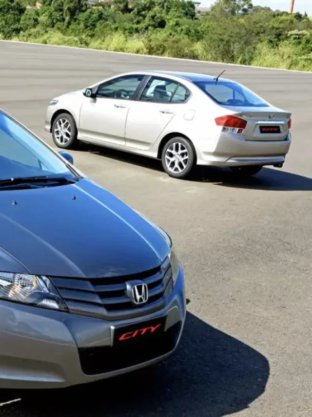 Com porta-malas de 506 litros e preço de R$ 40 mil, Honda City LX 1.5 2011 oferece espaço de sedan familiar por muito menos que um Fiat Cronos zero