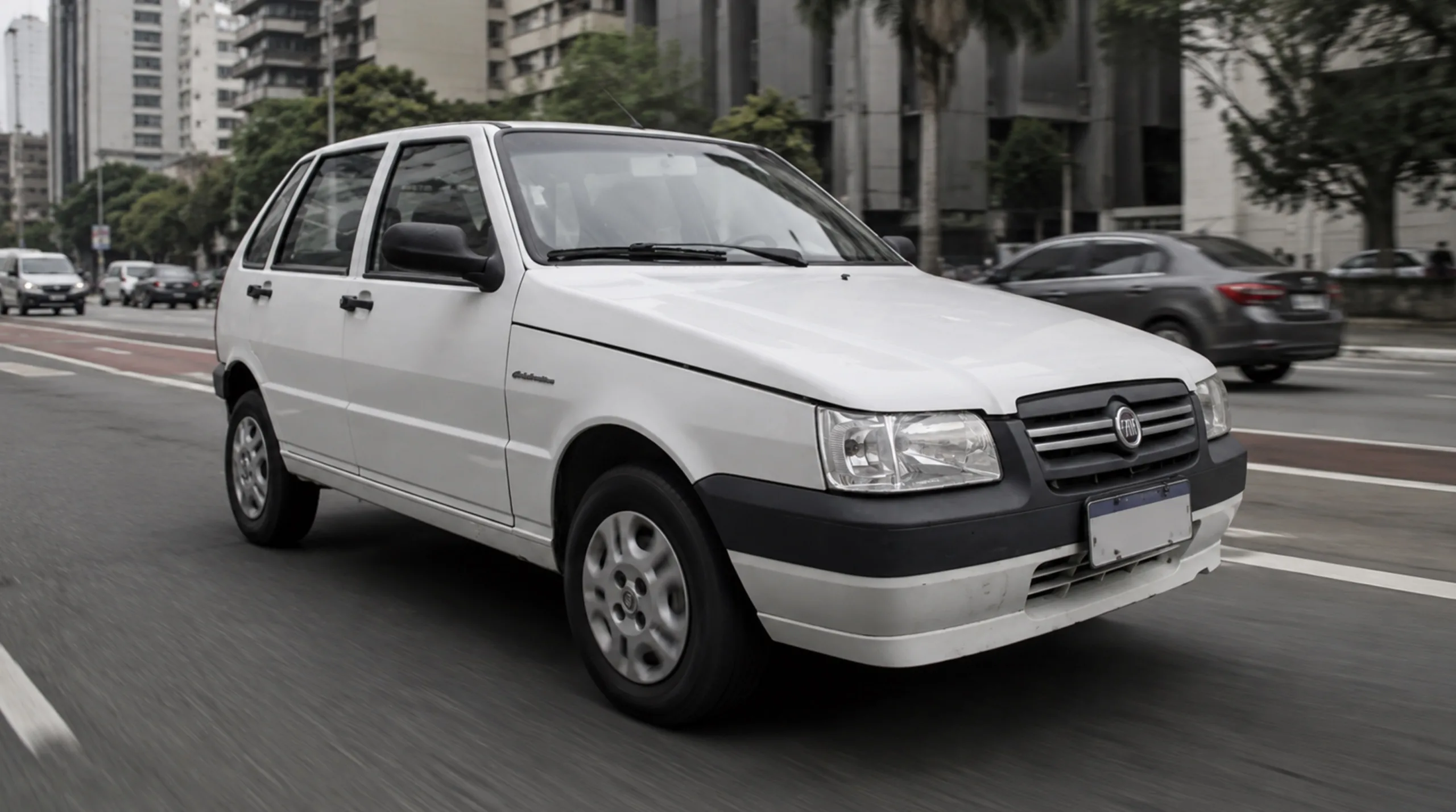 Avaliação do Fiat Uno Mille Economy 1.0 4p 2013: O último ano do Uno quadrado