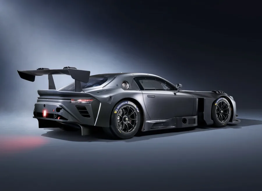 Toyota GR GT 2027 terá V8 híbrido de 650 cv e tração traseira