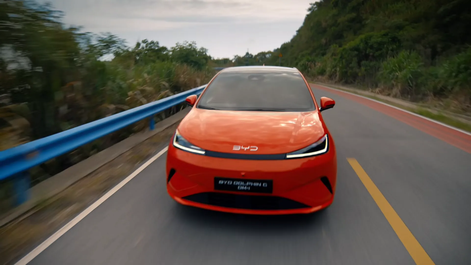 O BYD Dolphin G chega em novembro para ocupar o espaço abaixo do Atto 2, com produção na Bahia e uma missão ambiciosa: popularizar o híbrido plug-in.