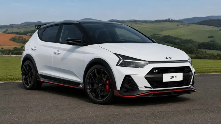 Hyundai prepara i20 N híbrido com até 300 cv para atender regras europeias
