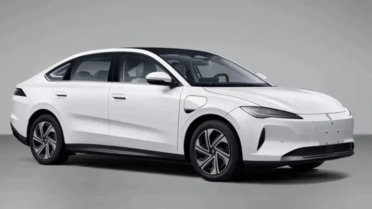 Volkswagen transforma Jetta em marca independente na China e lança sedan elétrico com preço baixo