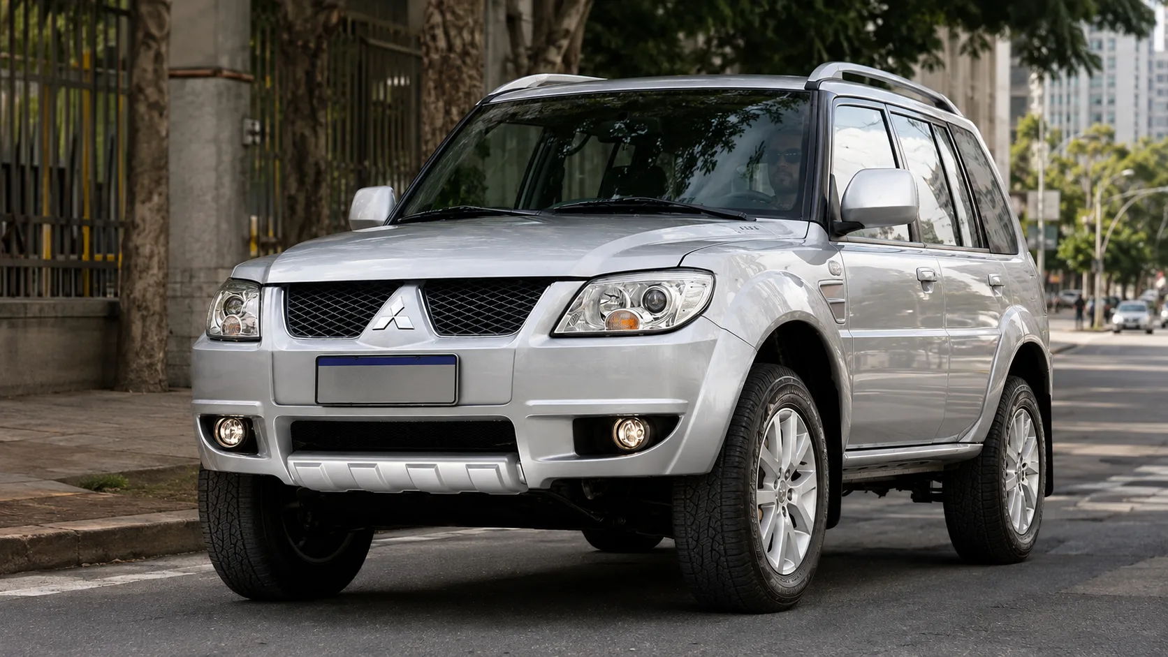 Pajero TR4: ficha técnica, versões, preços e o que checar antes de comprar um exemplar usado