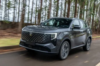 Por R$ 144.990, a Caoa Changan colocou nas lojas um SUV de 4,55 metros com motor turbo de 180 cv e porta-malas de 525 litros, mas um número registrado na frenagem mostra que nem tudo nessa história acompanha o desempenho
