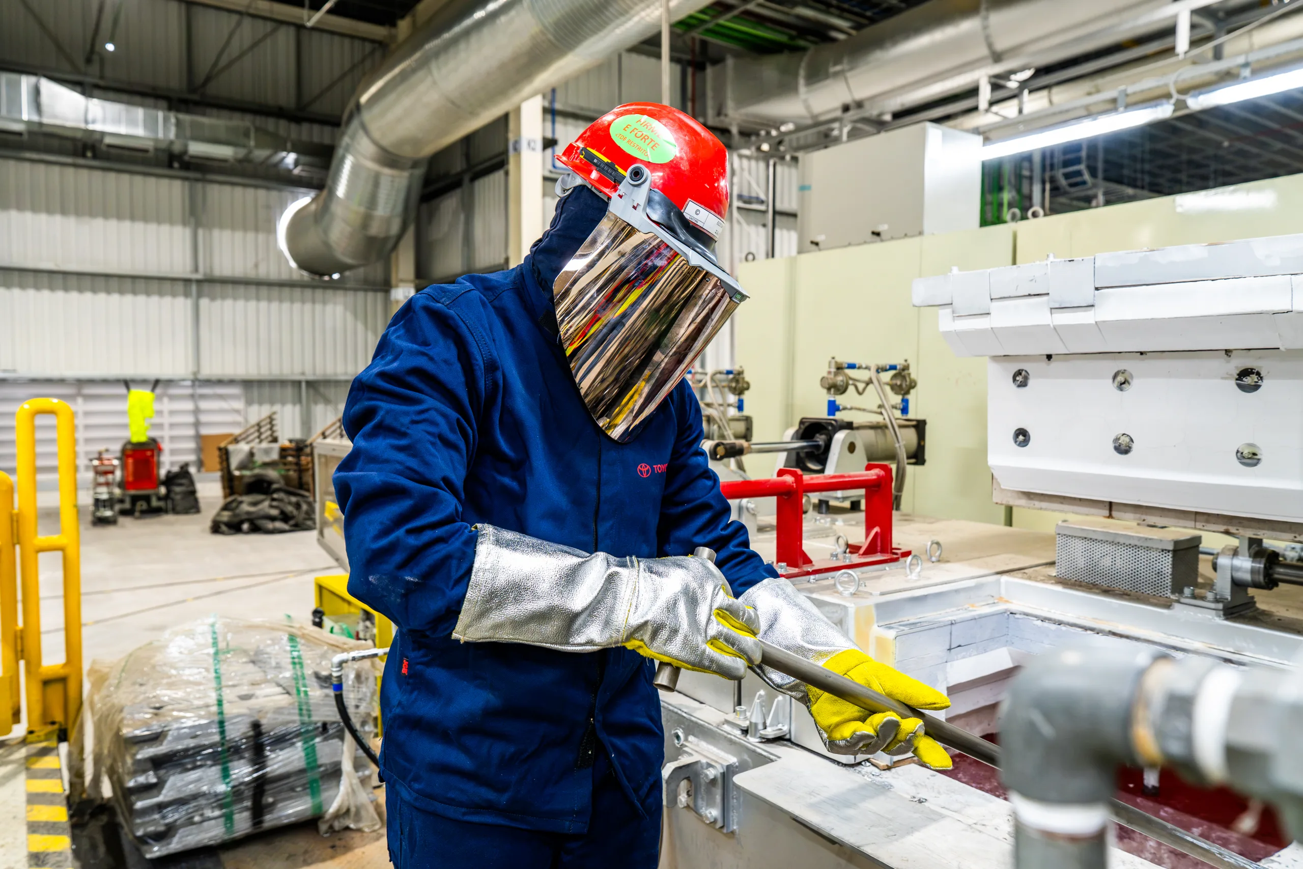 Um ano após o vendaval que destruiu parte da fábrica de Porto Feliz, a Toyota recuperou a produção de motores no interior de São Paulo e já opera com produtividade equivalente à anterior.