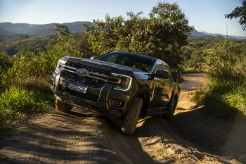 Ford Ranger V6 tem engenharia liderada no Brasil, motor de 250 cv e 600 Nm e desenvolvimento que alcança picapes vendidas em vários continentes