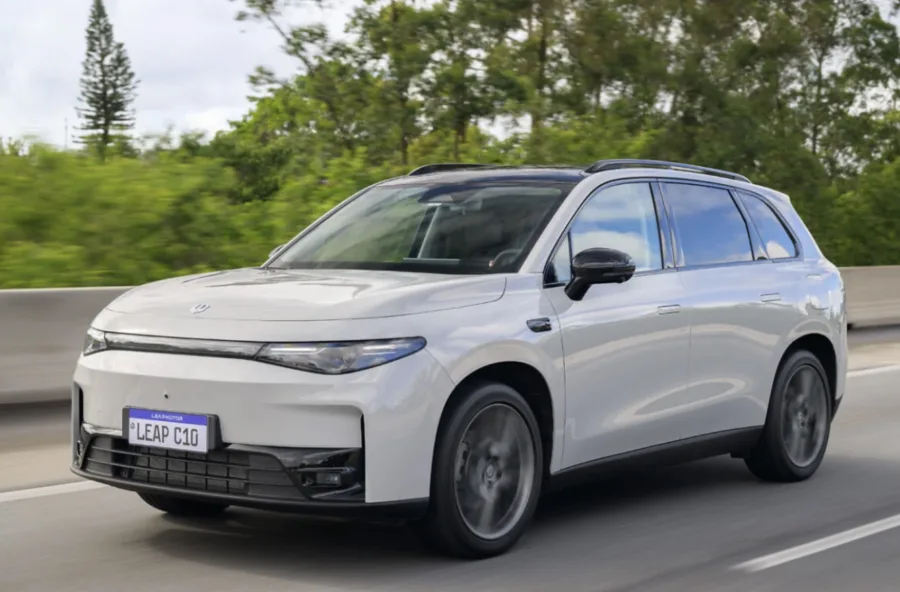 Taxistas, Uber e 99 podem comprar novo Leapmotor C10 Ultra-Híbrido com bom desconto pelo Move Brasil