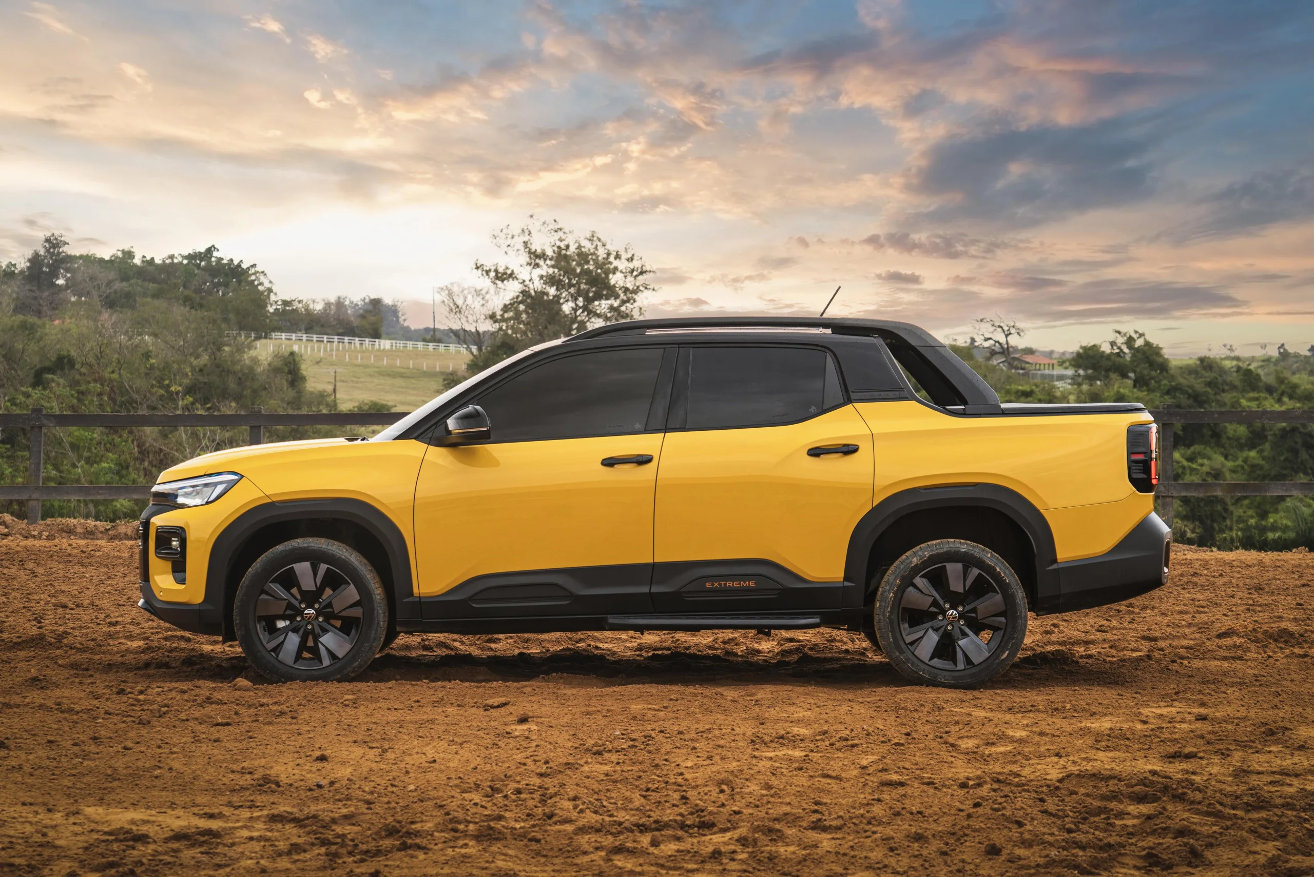 A nova Volkswagen Tukan terá 4,64 metros de comprimento, 17 cm a mais que a Strada. Cresceu para levar mais carga sem chegar ao tamanho da Toro.