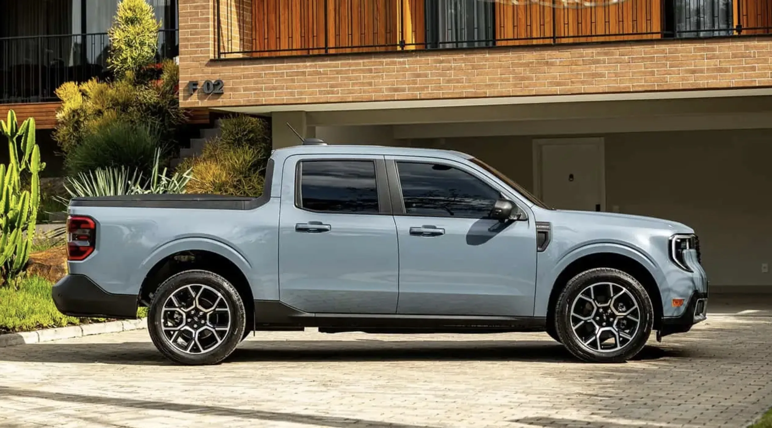 A Ford Maverick Lariat 2026 chegou por R$ 209.900, virou a versão mais barata da picape no Brasil e manteve o motor turbo de 253 cv das configurações mais caras.