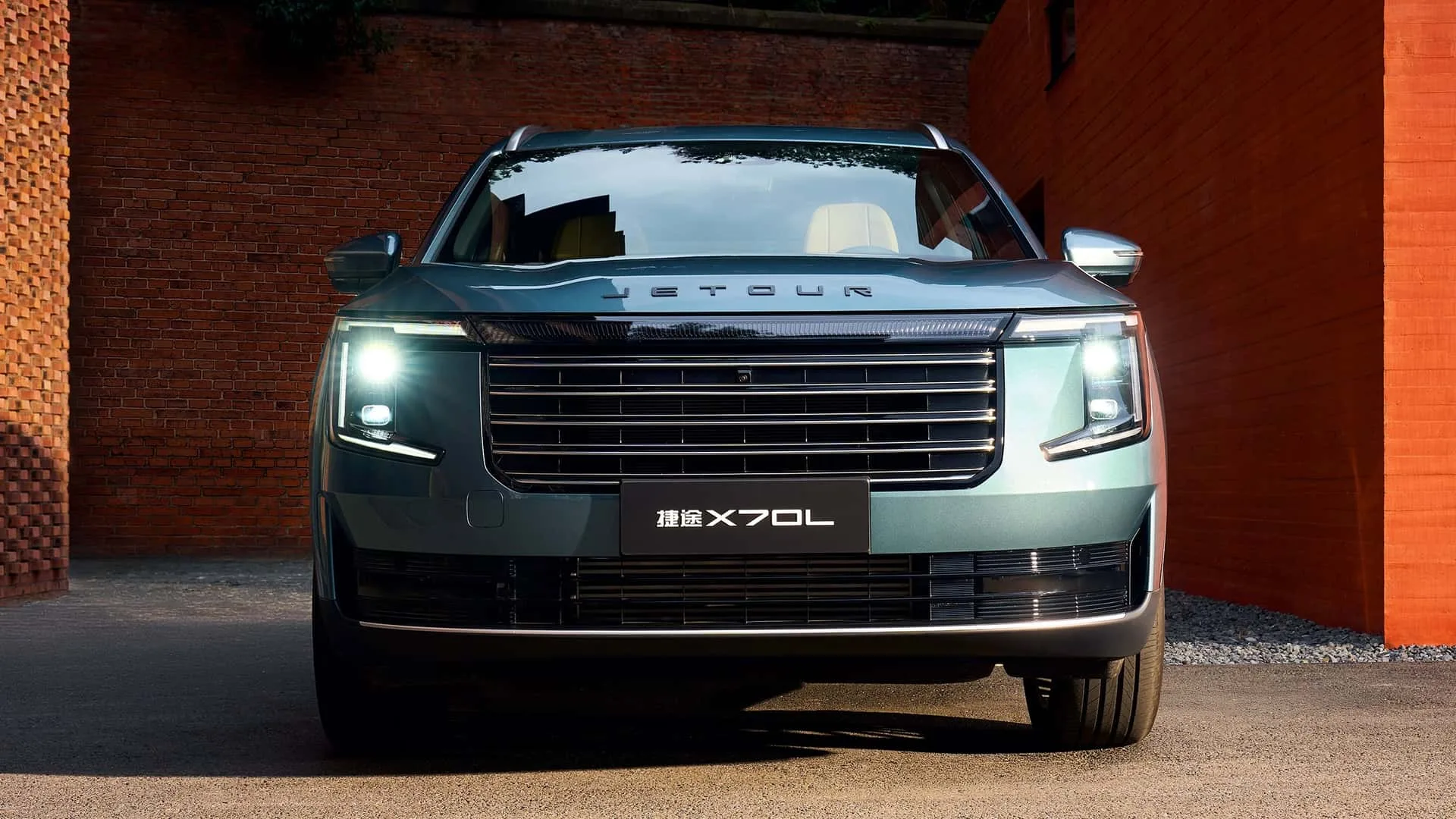 Comprar um SUV de R$ 300 mil de uma marca recém-chegada ao Brasil exige mais que gostar do carro. O Jetour S08 2026 estreia sem histórico nacional de manutenção ou revenda.