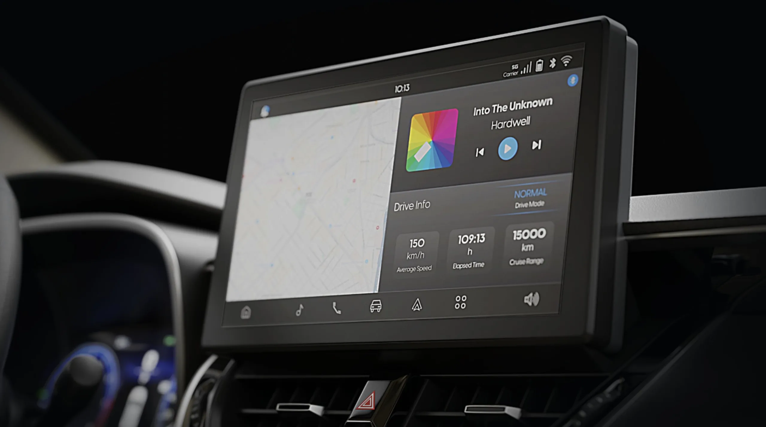 Por dentro, a XRV Hybrid recebe acabamento preto, console central redesenhado e Toyota Play 2.0 com tela de 10,1 polegadas para mapas, mídia e funções do carro.